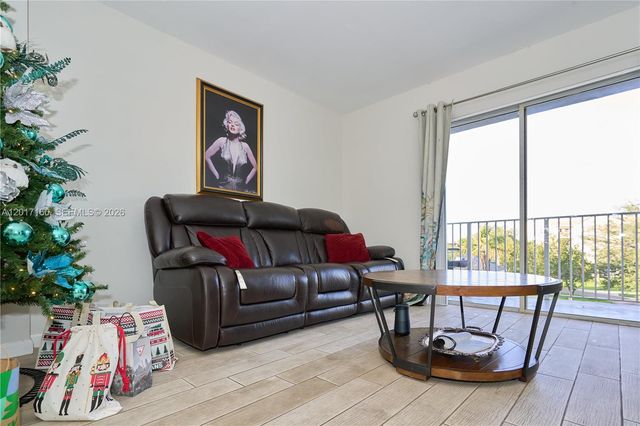 8240 SW 210th Street 207, Cutler Bay, FL 33189
