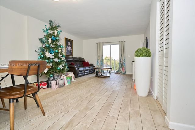 8240 SW 210th Street 207, Cutler Bay, FL 33189