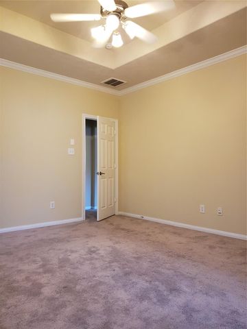 2203 Winchester Lake, Rosenberg, TX 77471