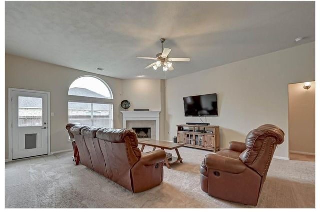 2203 Winchester Lake, Rosenberg, TX 77471