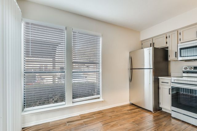 2321 Torrington Drive D, Arlington, TX 76012