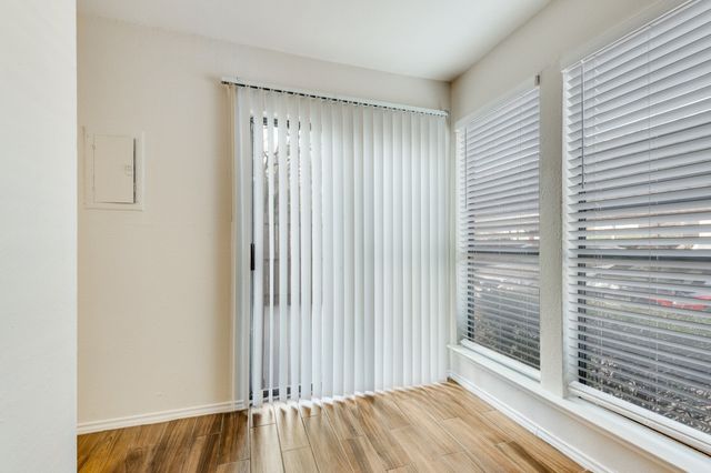 2321 Torrington Drive D, Arlington, TX 76012