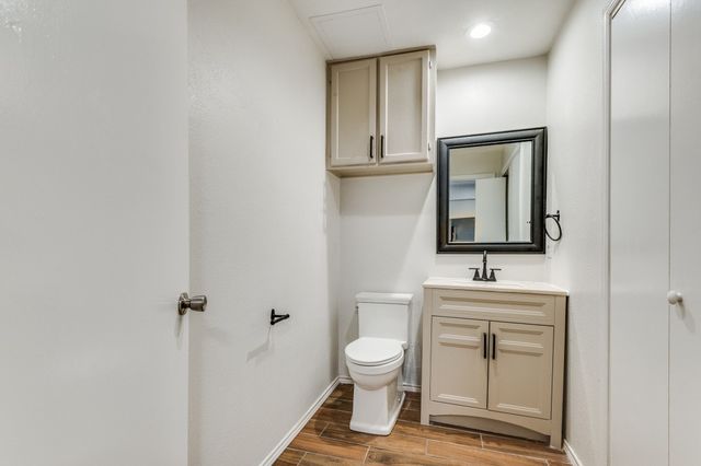 2321 Torrington Drive D, Arlington, TX 76012