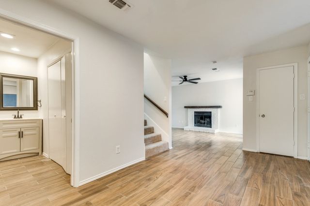 2321 Torrington Drive D, Arlington, TX 76012