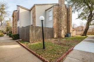 2321 Torrington Drive D, Arlington, TX 76012