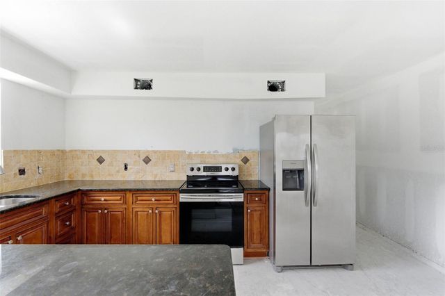 11045 3RD STREET E 6, Treasure Island, FL 33706