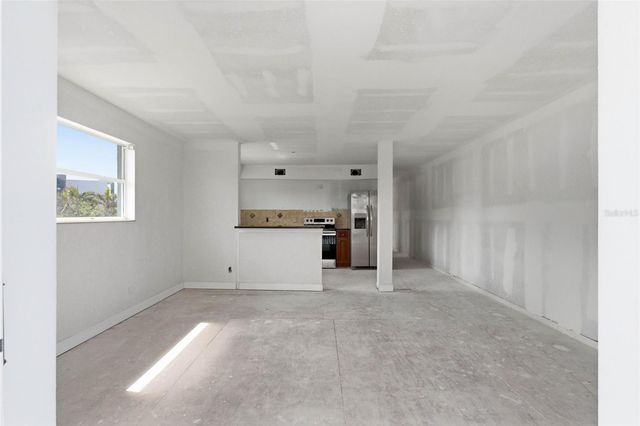 11045 3RD STREET E 6, Treasure Island, FL 33706