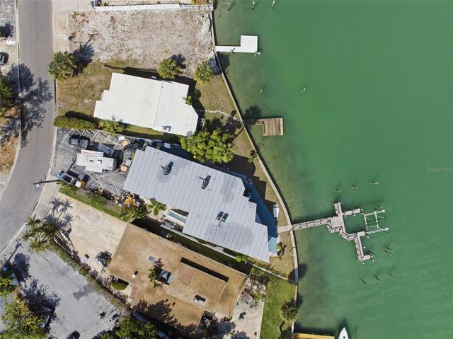 11045 3RD STREET E 6, Treasure Island, FL 33706