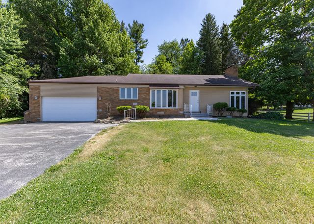19775 E 1500th Street, Geneseo, IL 61254