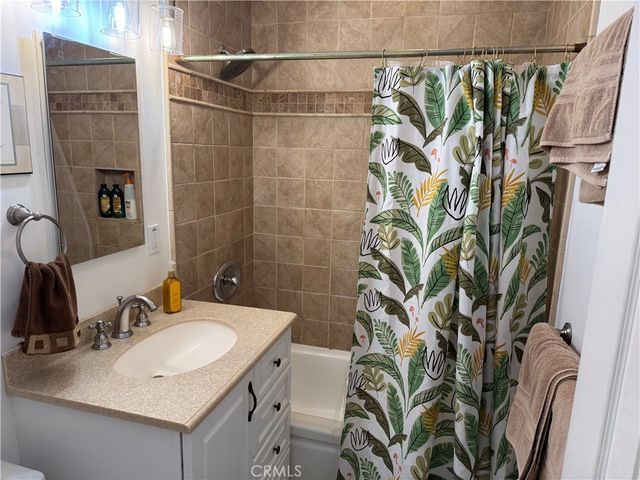 1142 10th, Manhattan Beach, CA 90266