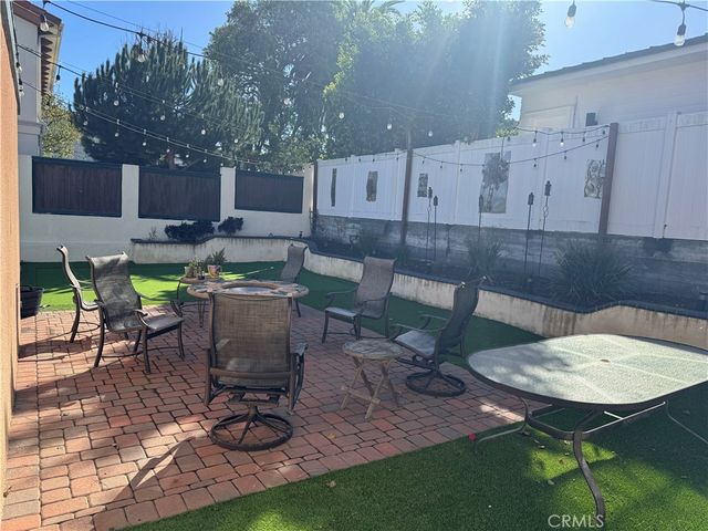 1142 10th, Manhattan Beach, CA 90266
