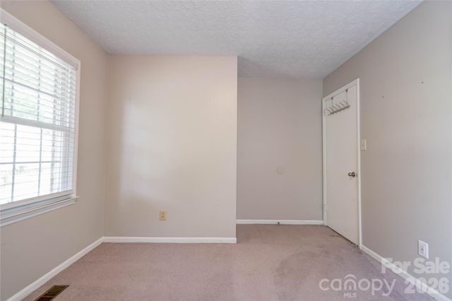 111 Harbor Point Drive, Cherryville, NC 28021