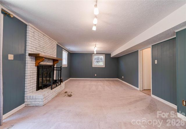 111 Harbor Point Drive, Cherryville, NC 28021