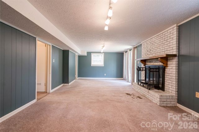 111 Harbor Point Drive, Cherryville, NC 28021