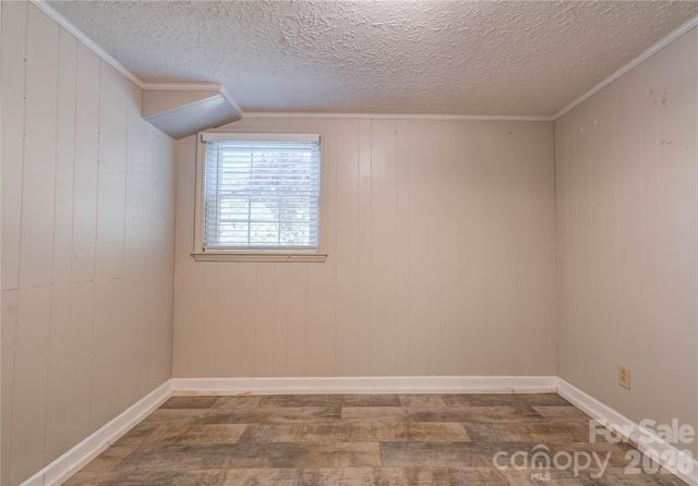 111 Harbor Point Drive, Cherryville, NC 28021