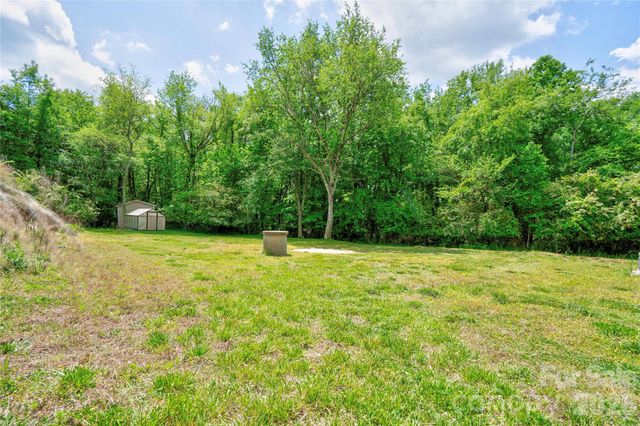 111 Harbor Point Drive, Cherryville, NC 28021