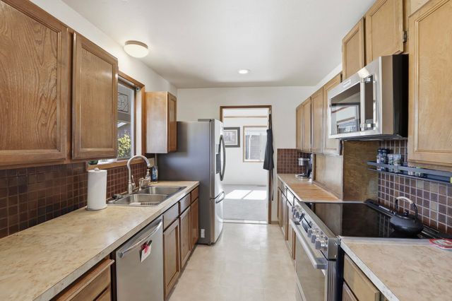 24145 E Dreamwood Cir, Liberty Lake, WA 99019