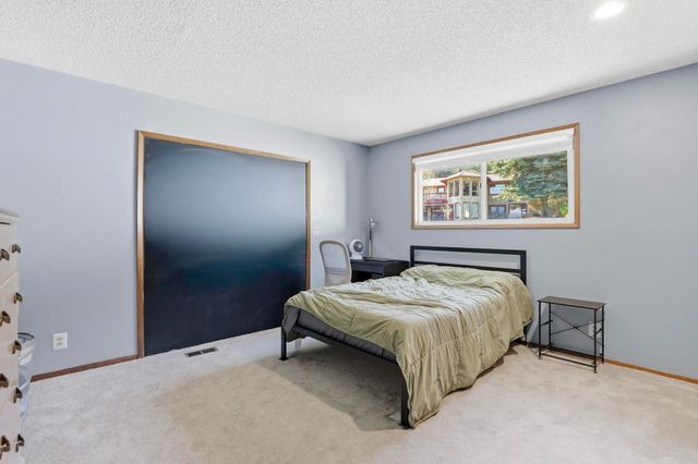 24145 E Dreamwood Cir, Liberty Lake, WA 99019