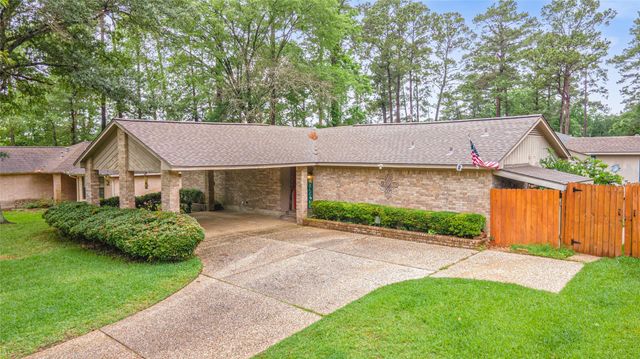 412 Burning Tree Drive, Huntsville, TX 77340