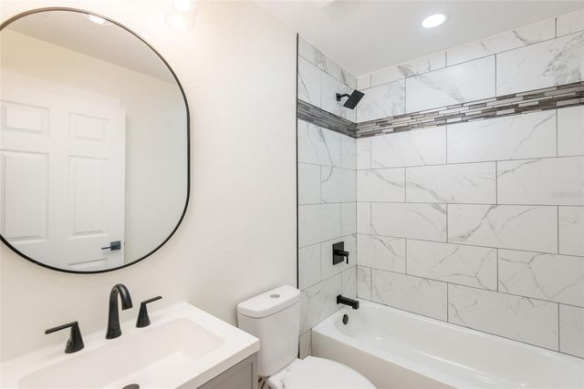 8812 DYER ROAD, Riverview, FL 33578