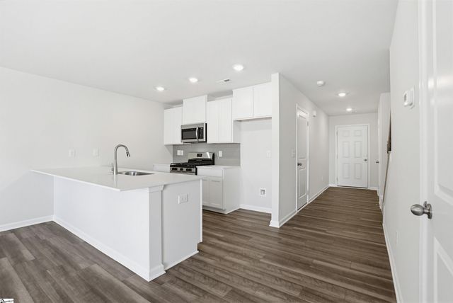 1370 Cattleman Acres Drive, Inman, SC 29349