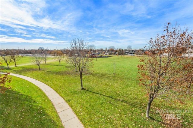 12024 W Harvester Ct, Boise, ID 83709