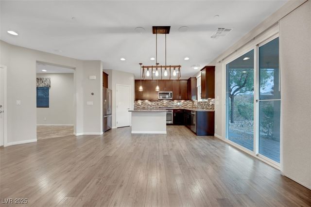 173 Brighton Hills Avenue, Henderson, NV 89002