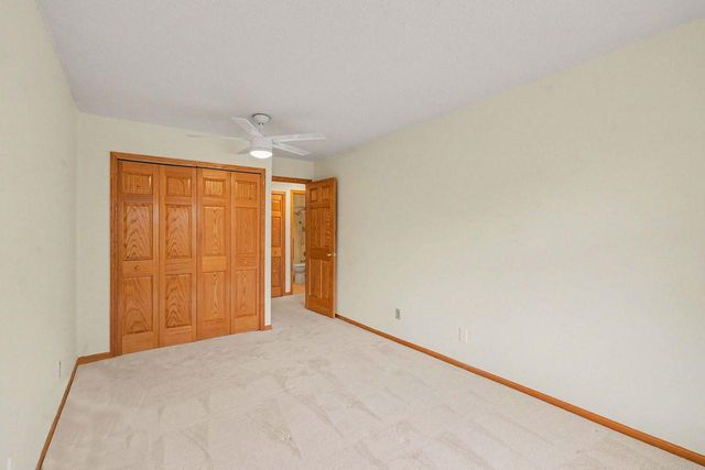 205 Barry Avenue S 207, Wayzata, MN 55391