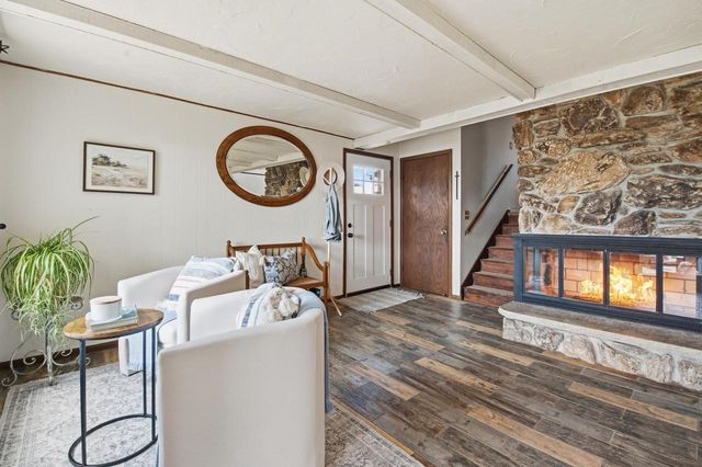 N29W27397 Peninsula DRIVE, Pewaukee, WI 53072