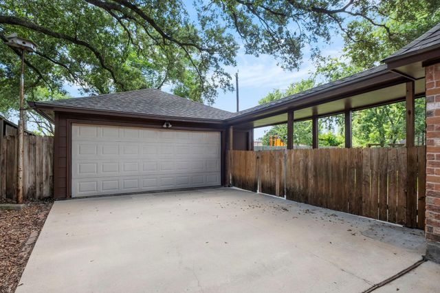 11830 Westmere Drive, Houston, TX 77077