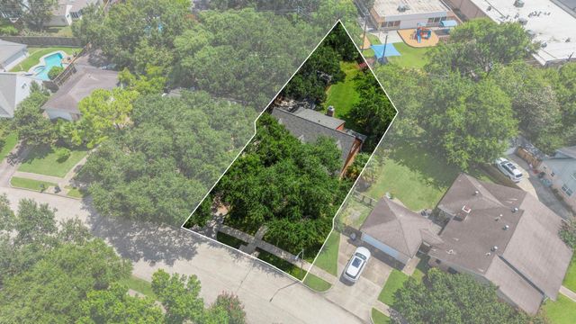 11830 Westmere Drive, Houston, TX 77077