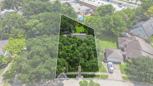 11830 Westmere Drive, Houston, TX 77077