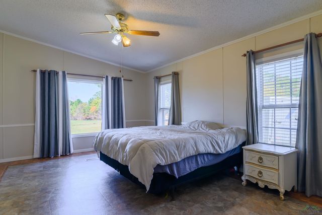 288 Evergreen Dr., Marshall, TX 75672