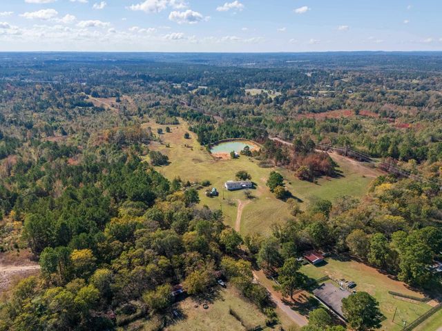 288 Evergreen Dr., Marshall, TX 75672