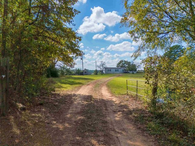 288 Evergreen Dr., Marshall, TX 75672