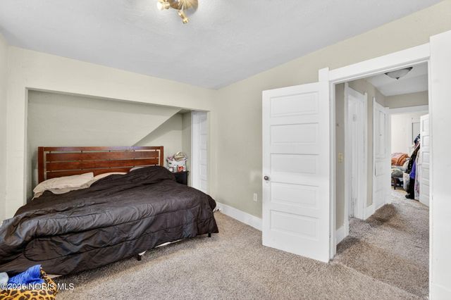 1501 Fernwood Avenue, Toledo, OH 43607