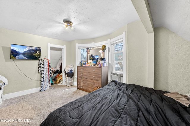 1501 Fernwood Avenue, Toledo, OH 43607