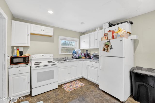 1501 Fernwood Avenue, Toledo, OH 43607