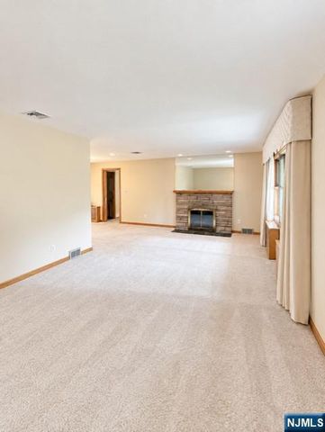 91 Rose Avenue, Woodcliff Lake, NJ 07677