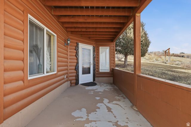 890 N YARROW CIR, Garden City, UT 84028