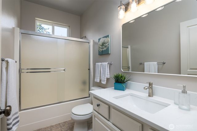 9924 Sunset Drive, La Conner, WA 98257