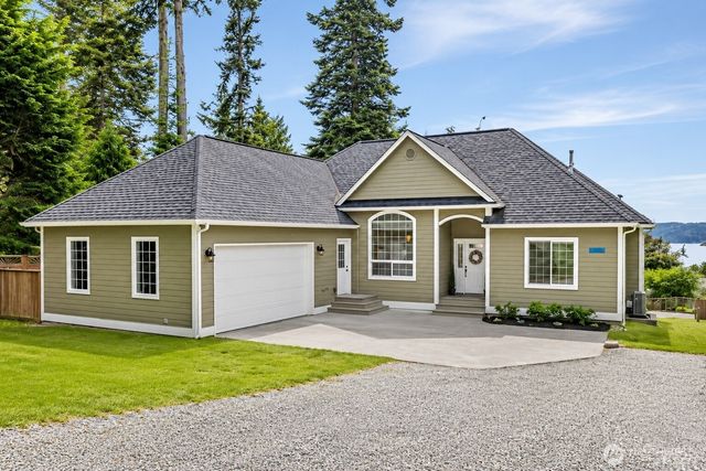 9924 Sunset Drive, La Conner, WA 98257