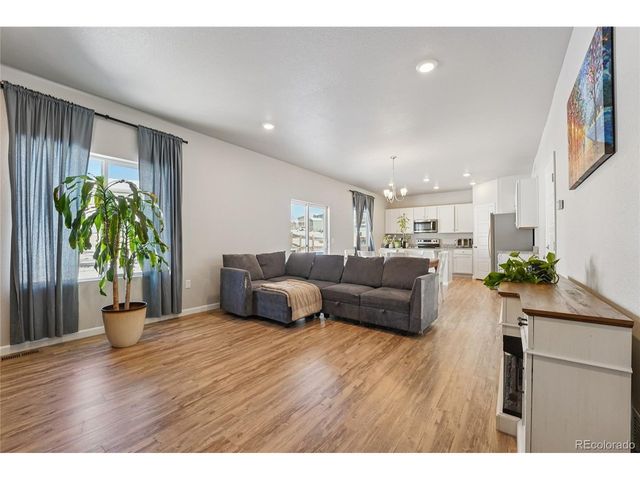 42781 Ivydel Cir, Elizabeth, CO 80107