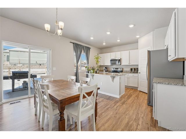 42781 Ivydel Cir, Elizabeth, CO 80107