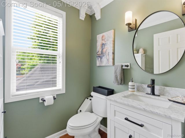 4241 Island Park Drive, Waterford Charter Township, MI 48329