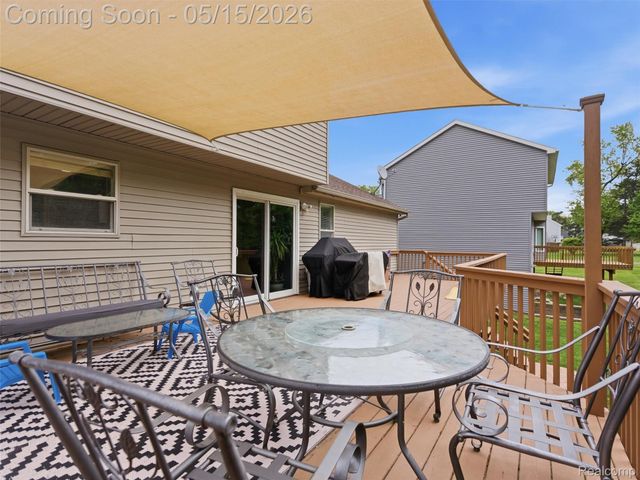 4241 Island Park Drive, Waterford Charter Township, MI 48329