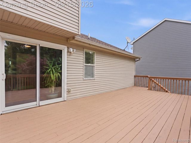 4241 Island Park Drive, Waterford Charter Township, MI 48329