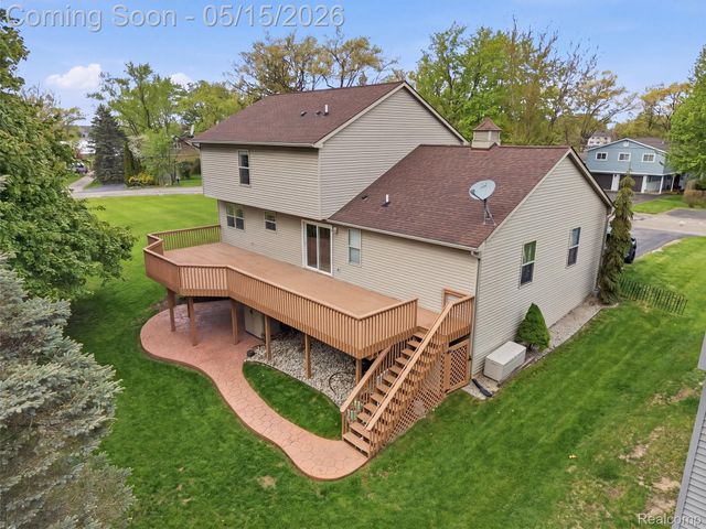 4241 Island Park Drive, Waterford Charter Township, MI 48329