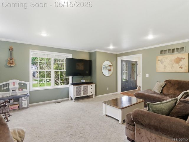 4241 Island Park Drive, Waterford Charter Township, MI 48329