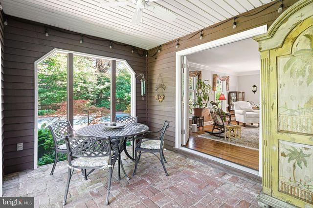 3 LOOKOUT LN, Washington Crossing, PA 18977